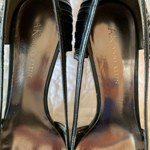 AK ANNE KLEIN Pointed Heels, Black, Size 7M - Picture 6 of 13